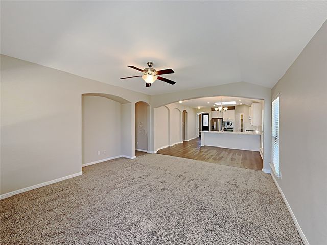 1025 Prairie Heights Drive, Fort Worth, TX 76108