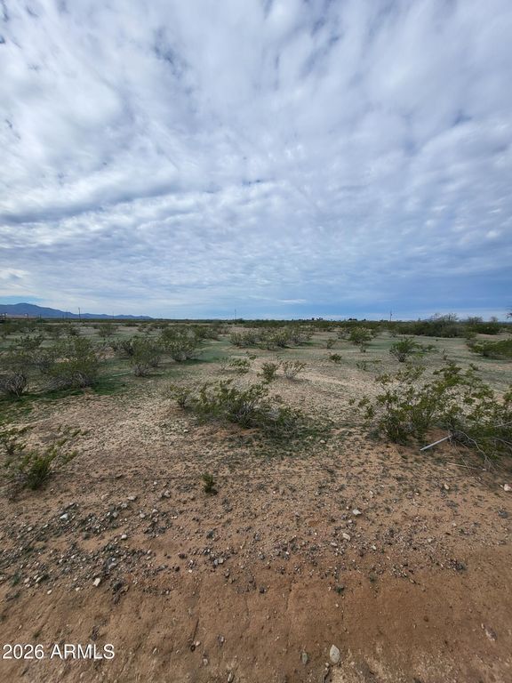 0 186 -- -, Surprise, AZ 85387 — photo 3