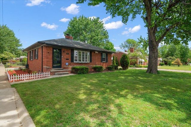 20221 E 11 Mile Road, St Clair Shores, MI 48081