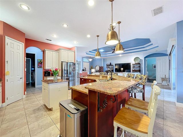 609 VINTAGE WAY, Brandon, FL 33511