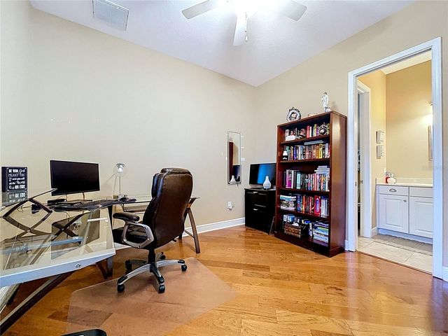 609 VINTAGE WAY, Brandon, FL 33511