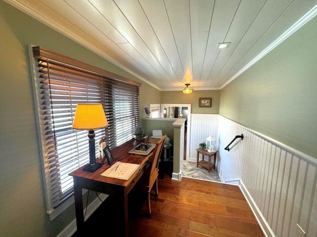 200 E Main Street, Hardy, AR 72542
