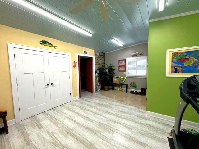 200 E Main Street, Hardy, AR 72542