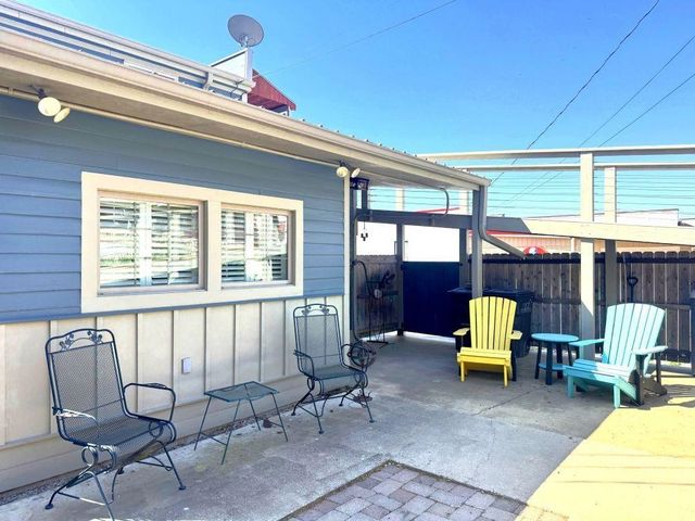 200 E Main Street, Hardy, AR 72542