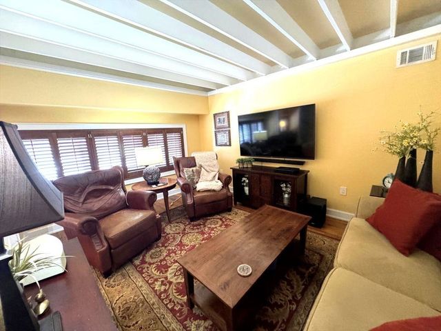 200 E Main Street, Hardy, AR 72542