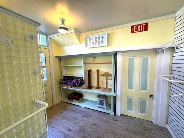 200 E Main Street, Hardy, AR 72542