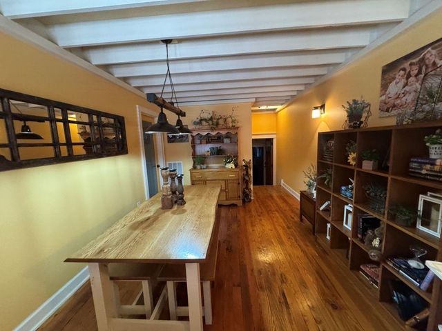 200 E Main Street, Hardy, AR 72542