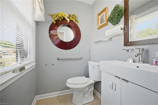 3917 Waterside CT, Virginia Beach, VA 23452