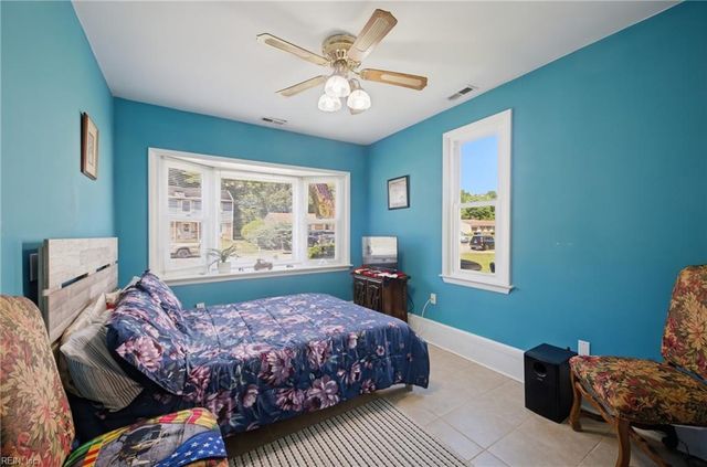 3917 Waterside CT, Virginia Beach, VA 23452