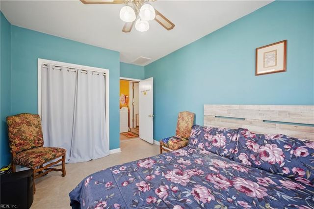 3917 Waterside CT, Virginia Beach, VA 23452