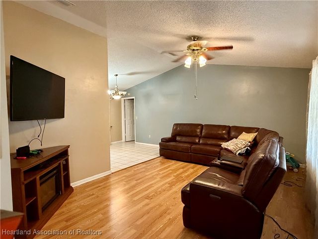 2081 N Cardinal Road, Avon Park, FL 33825