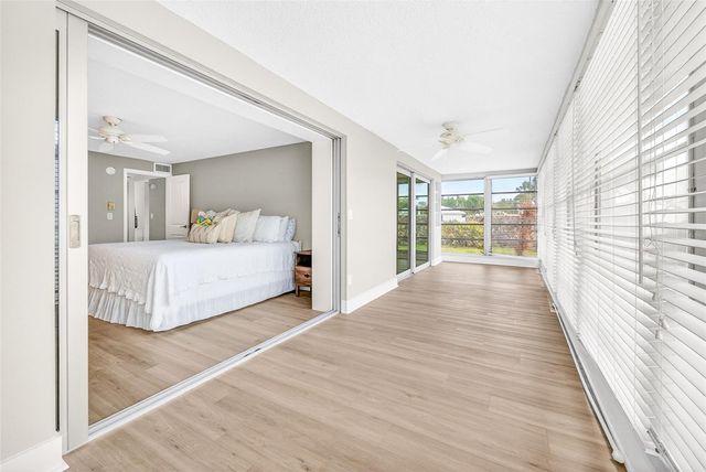 509 SPANISH DRIVE N, Longboat Key, FL 34228