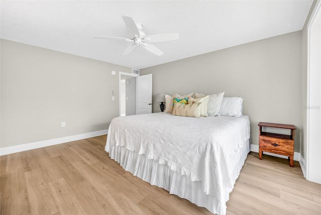 509 SPANISH DRIVE N, Longboat Key, FL 34228