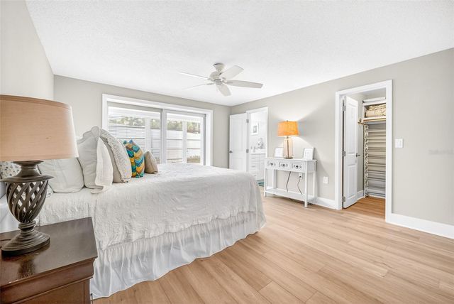 509 SPANISH DRIVE N, Longboat Key, FL 34228