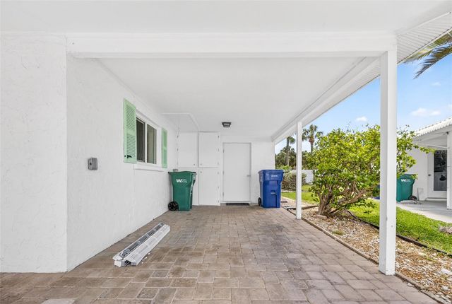 509 SPANISH DRIVE N, Longboat Key, FL 34228
