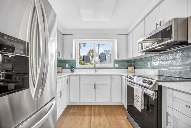 509 SPANISH DRIVE N, Longboat Key, FL 34228