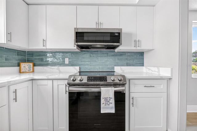 509 SPANISH DRIVE N, Longboat Key, FL 34228