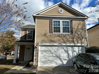 3042 Meadow Knoll Drive, Charlotte, NC 28269