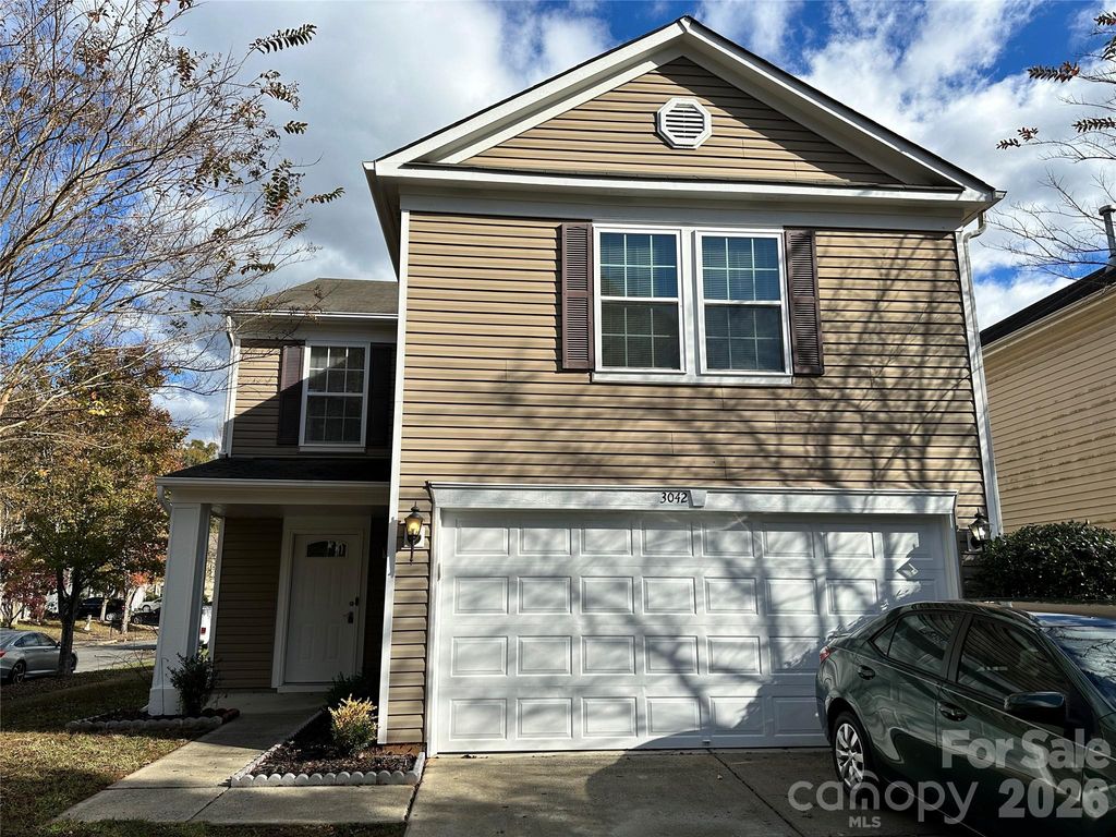 3042 Meadow Knoll Drive, Charlotte, NC 28269