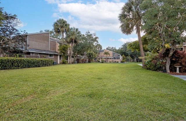 7125 Sportsman Drive, North Lauderdale, FL 33068