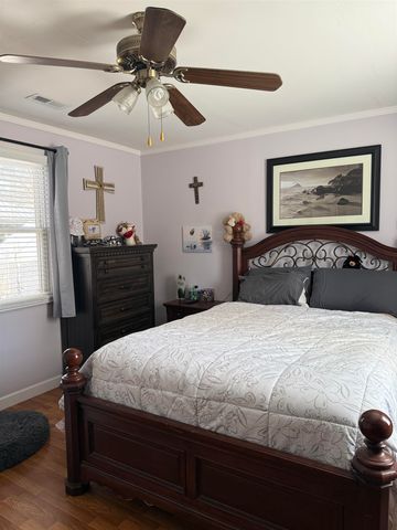 1332 WELLS STATION RD, Memphis, TN 38108