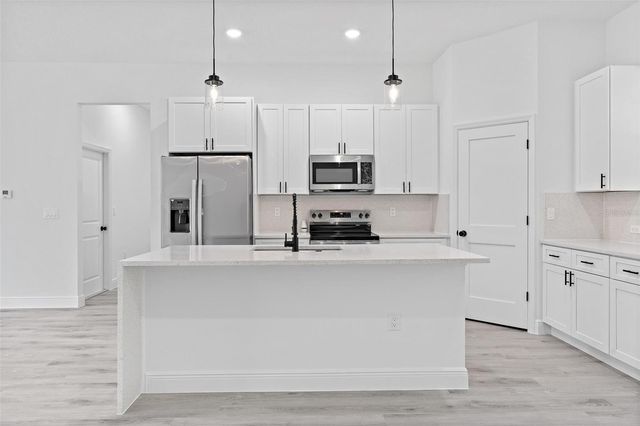 16825 SW 39TH CIRCLE, Ocala, FL 34473