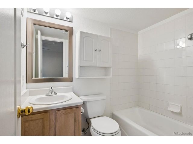 1880 S Cole St B8, Denver, CO 80228