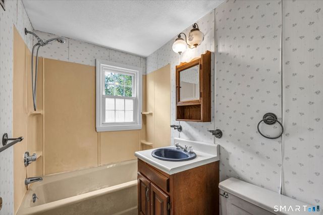 65 Cavan Road, East Hartford, CT 06118