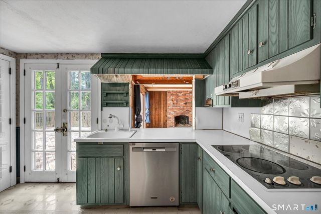 65 Cavan Road, East Hartford, CT 06118