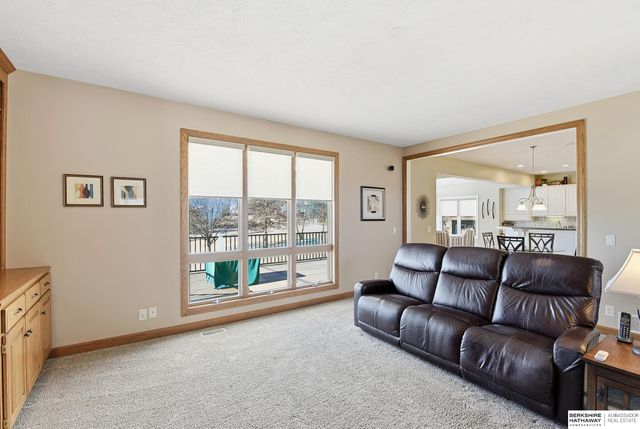 7910 W Brentwood Drive, La Vista, NE 68128