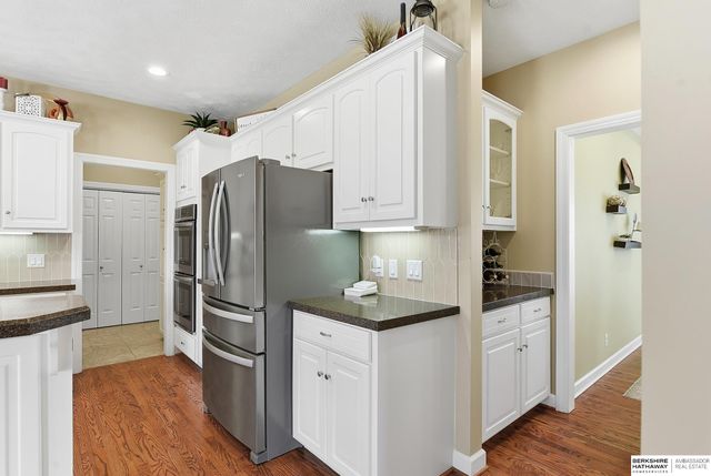 7910 W Brentwood Drive, La Vista, NE 68128