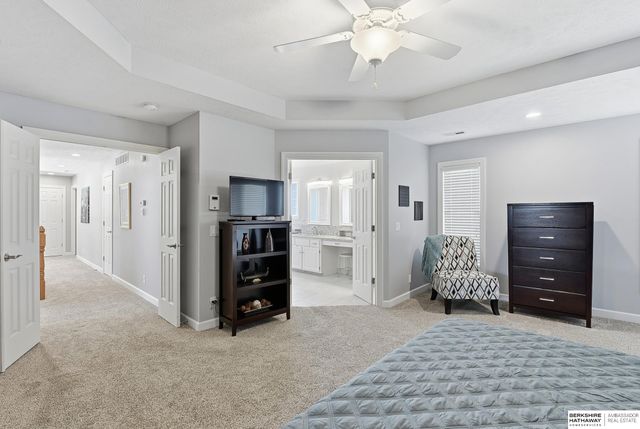 7910 W Brentwood Drive, La Vista, NE 68128