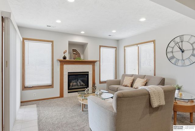 7910 W Brentwood Drive, La Vista, NE 68128