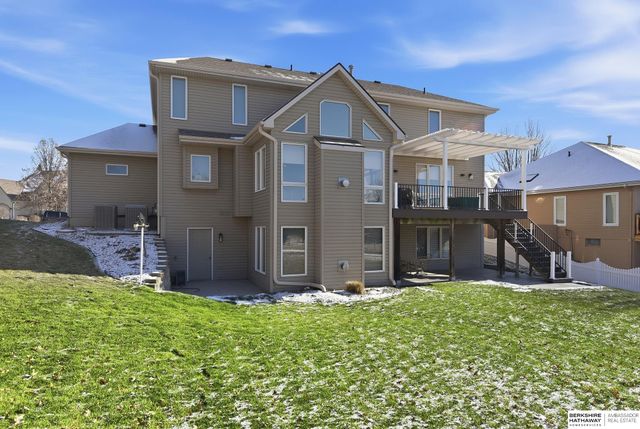 7910 W Brentwood Drive, La Vista, NE 68128