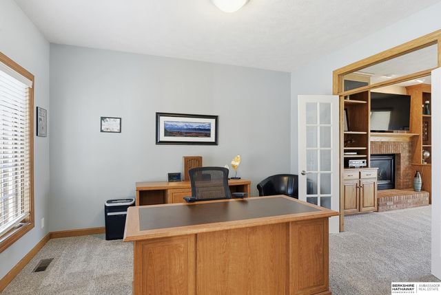 7910 W Brentwood Drive, La Vista, NE 68128