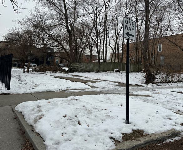 6340 S Greenwood Avenue, Chicago, IL 60637