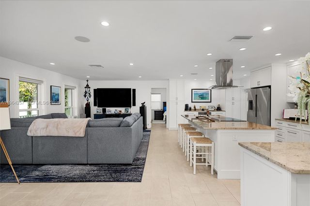 12126 NW 32nd Pl, Coral Springs, FL 33065