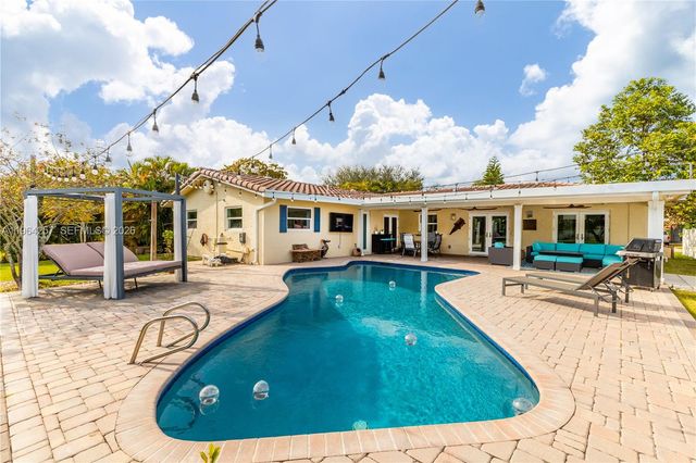 12126 NW 32nd Pl, Coral Springs, FL 33065