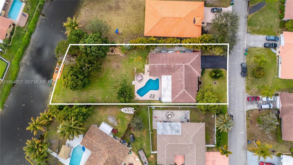 12126 NW 32nd Pl, Coral Springs, FL 33065