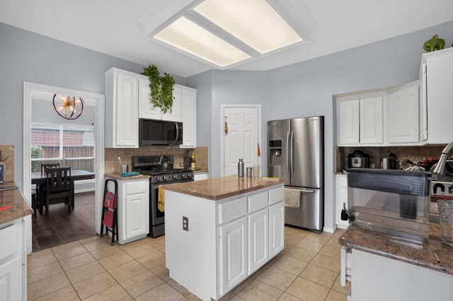 10201 Perkins Drive, Irving, TX 75063