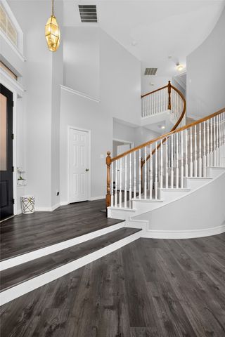 10201 Perkins Drive, Irving, TX 75063