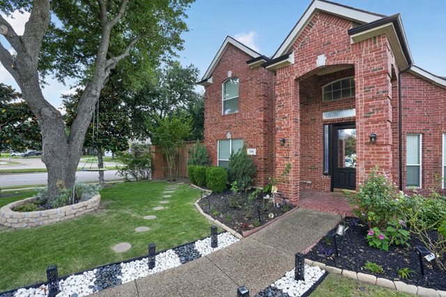 10201 Perkins Drive, Irving, TX 75063