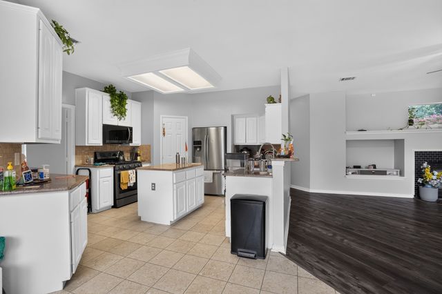 10201 Perkins Drive, Irving, TX 75063