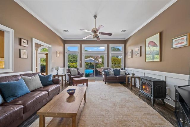 9464 DOE MEADOW DR, Germantown, TN 38139