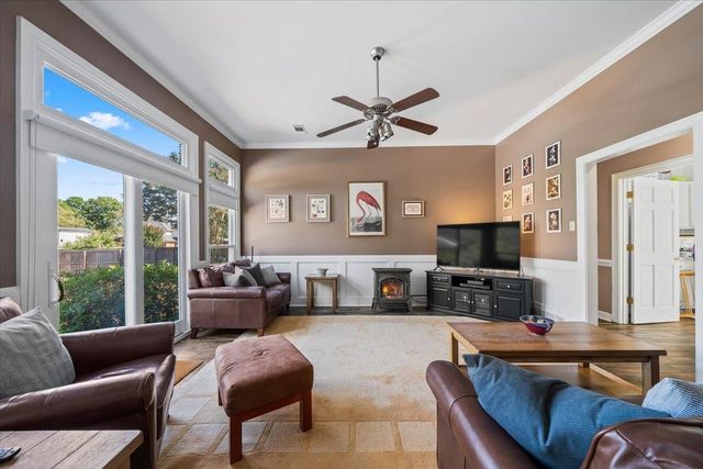 9464 DOE MEADOW DR, Germantown, TN 38139