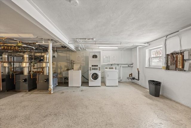 51 Warren St 1-3, Waltham, MA 02453