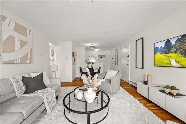 51 Warren St 1-3, Waltham, MA 02453