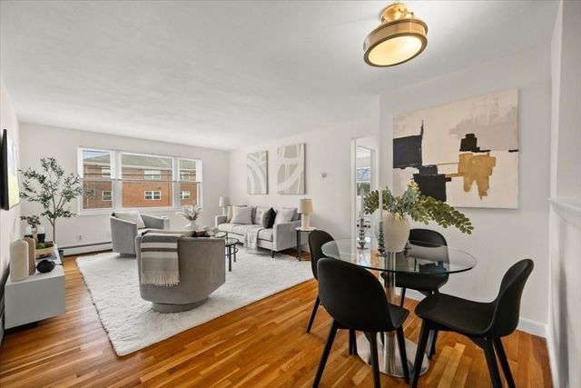 51 Warren St 1-3, Waltham, MA 02453