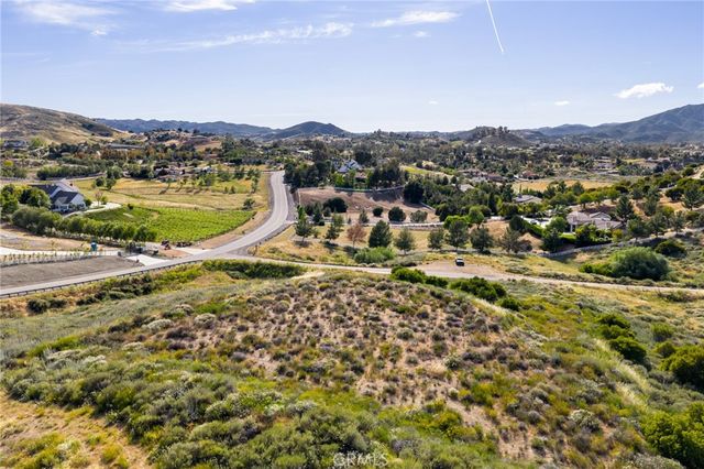 38550 King Court, Murrieta, CA 92562
