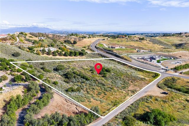 38550 King Court, Murrieta, CA 92562